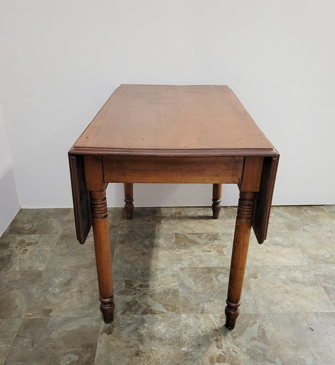 19th Century American Farmhouse Cherry Drop-Leaf Table with Turned Legs