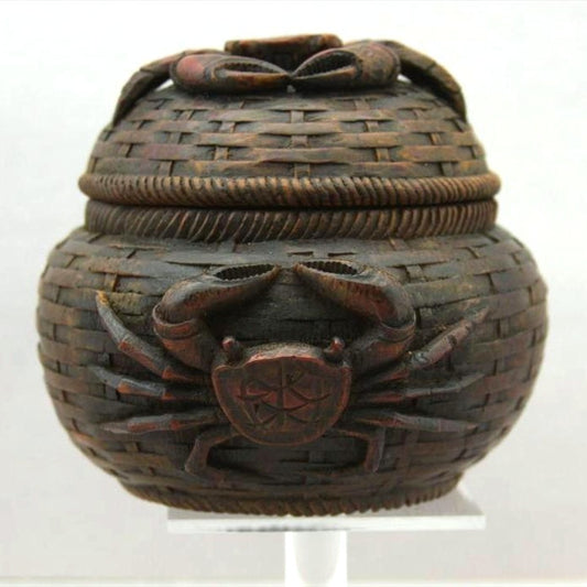 Japanese Carved Wood Crab Basket Box, Meiji–Taishō Period (1900–1920)