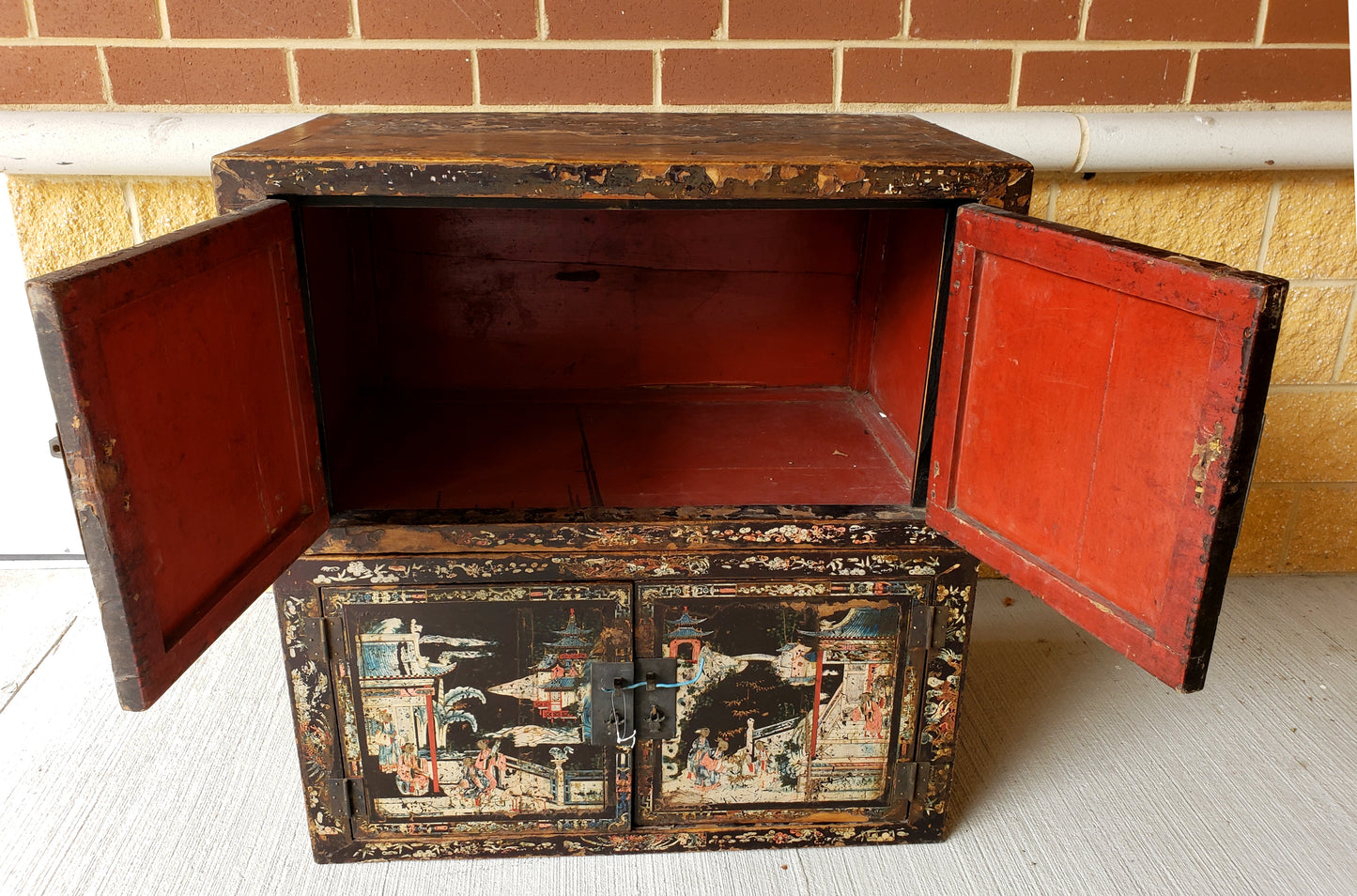Early 19th Century Chinese Lacquer Cabinets with Court Scenes – Pair