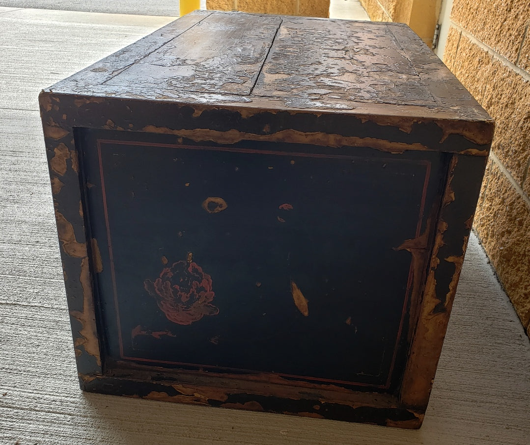 Early 19th Century Chinese Lacquer Cabinets with Court Scenes – Pair