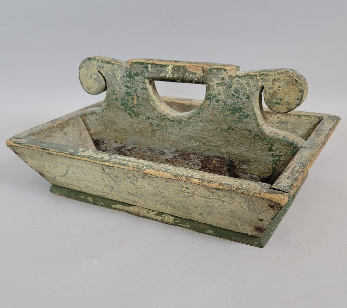 Early American Primitive Painted Pine Utensil Carrier, Circa 1800–1830