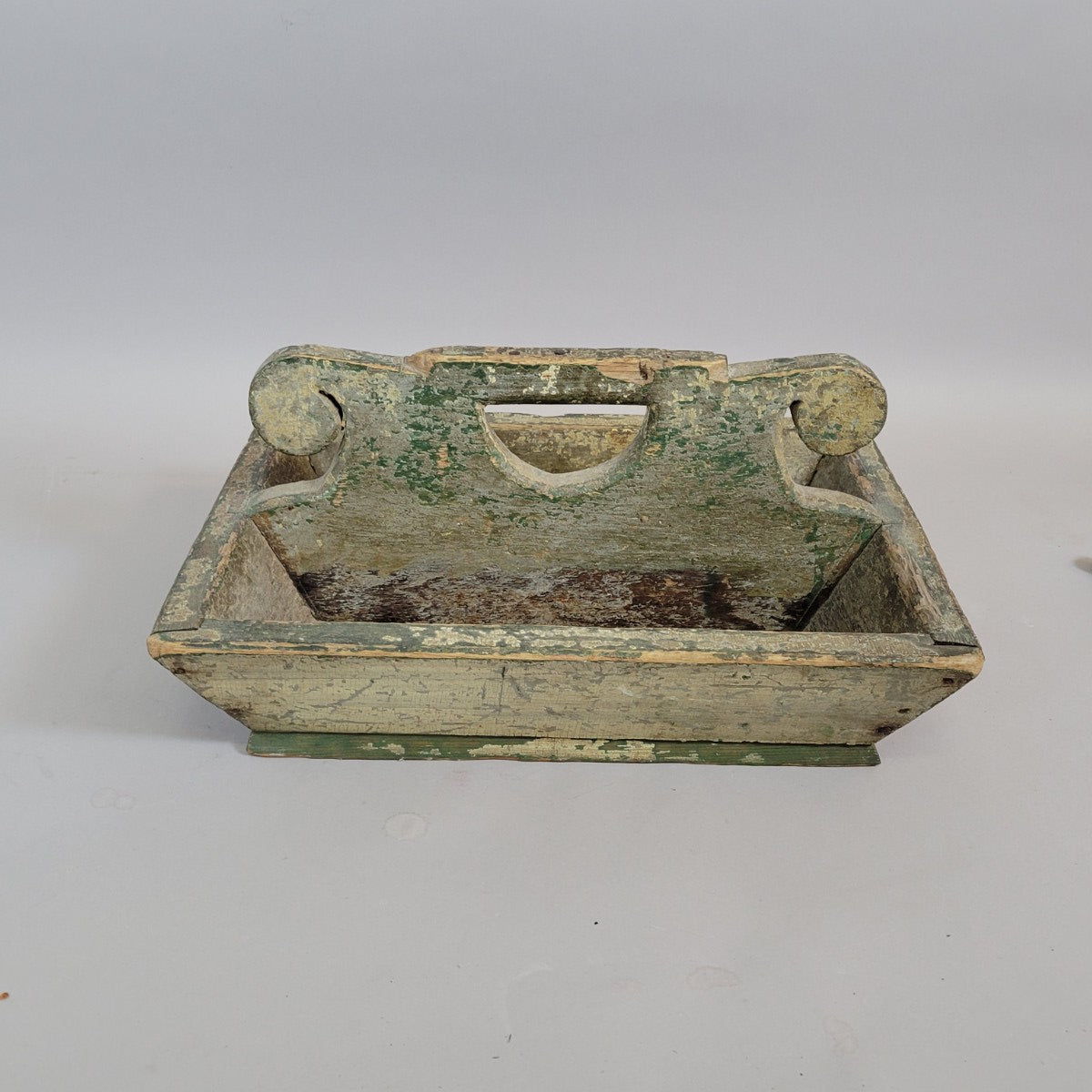 Early American Primitive Painted Pine Utensil Carrier, Circa 1800–1830