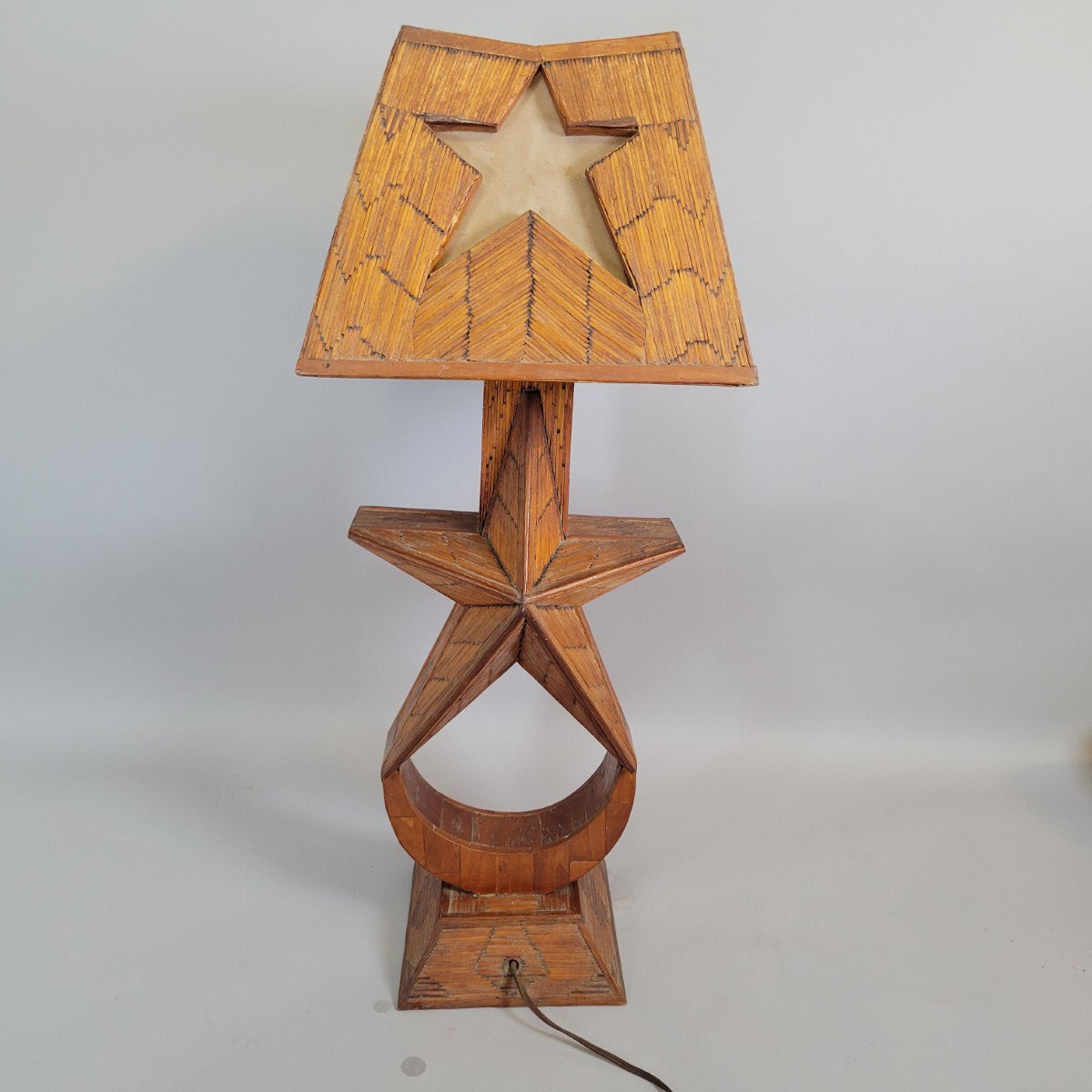 American Folk Art Matchstick Lamp with Star Motif, Mid-Century Handmade
